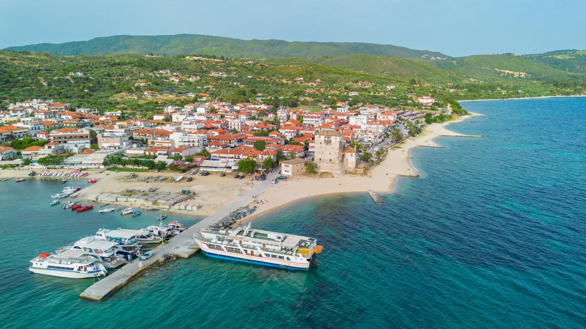 Athos Guest House Pansion Ouranoupoli Extérieur photo